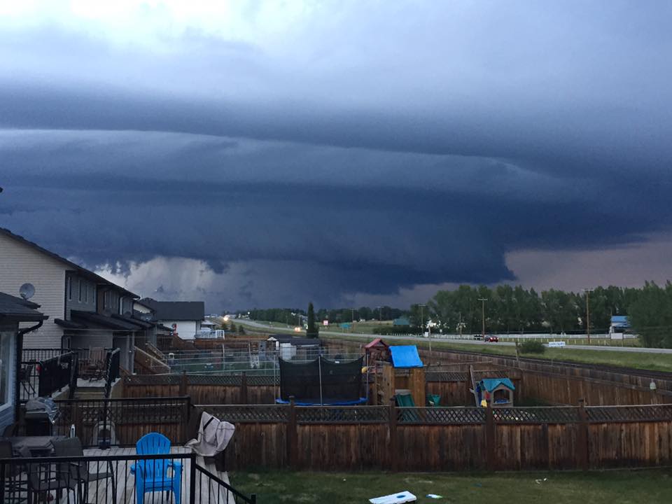 alberta tornado warning today