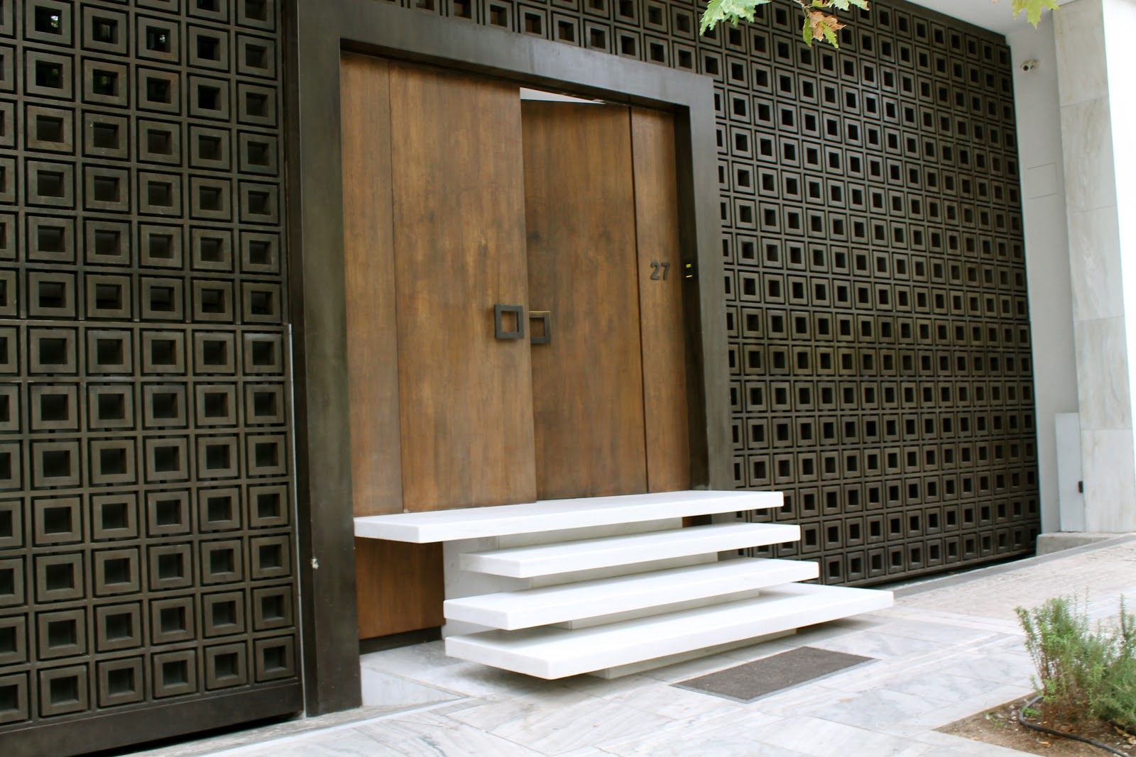 carlo scarpa doors