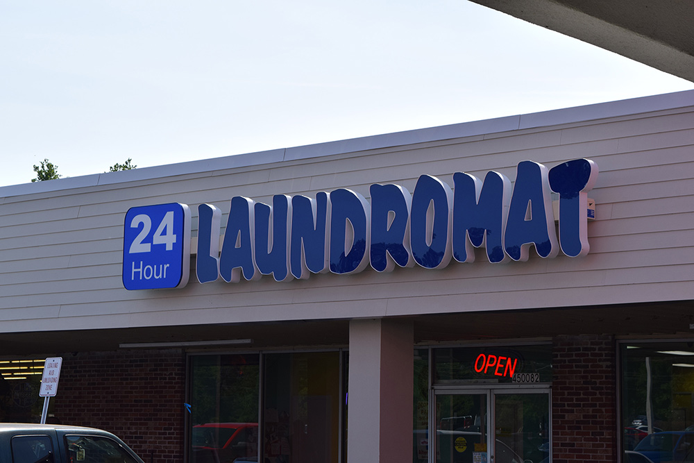 24 hour laundry mat near me