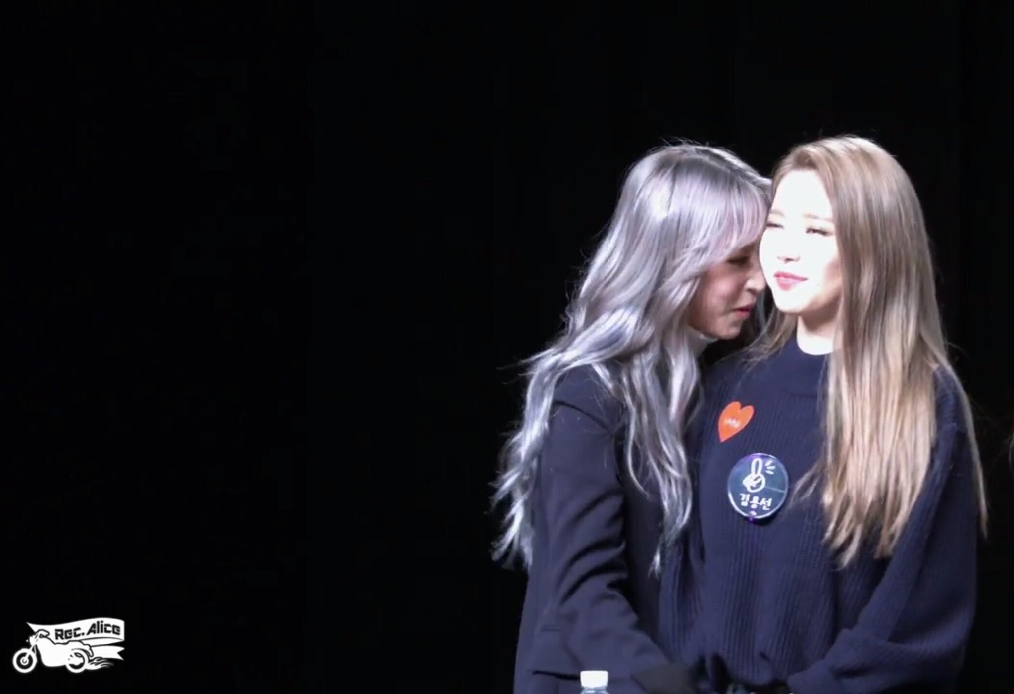 mamamoo moonbyul gay