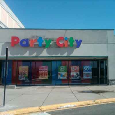 what time dies party city close