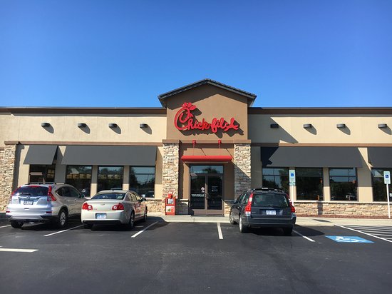 what time does chick fil a close charlotte nc