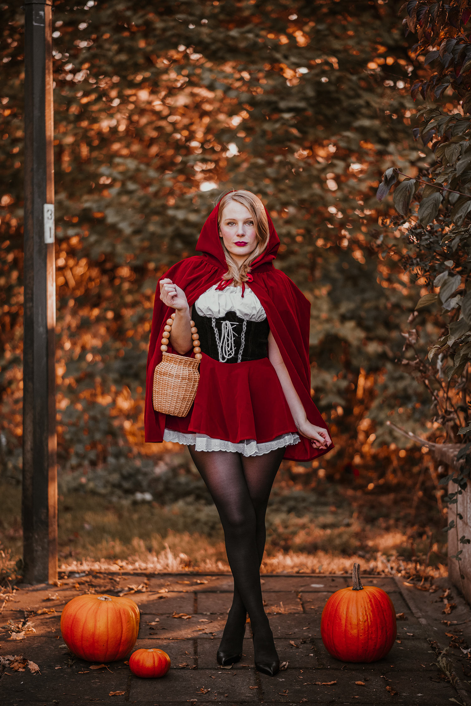 red riding hood halloween costume