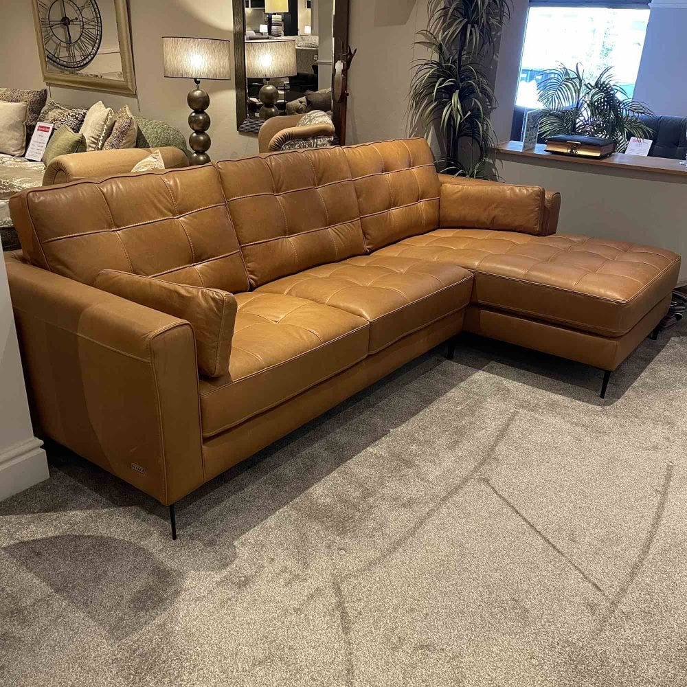 violino leather couch