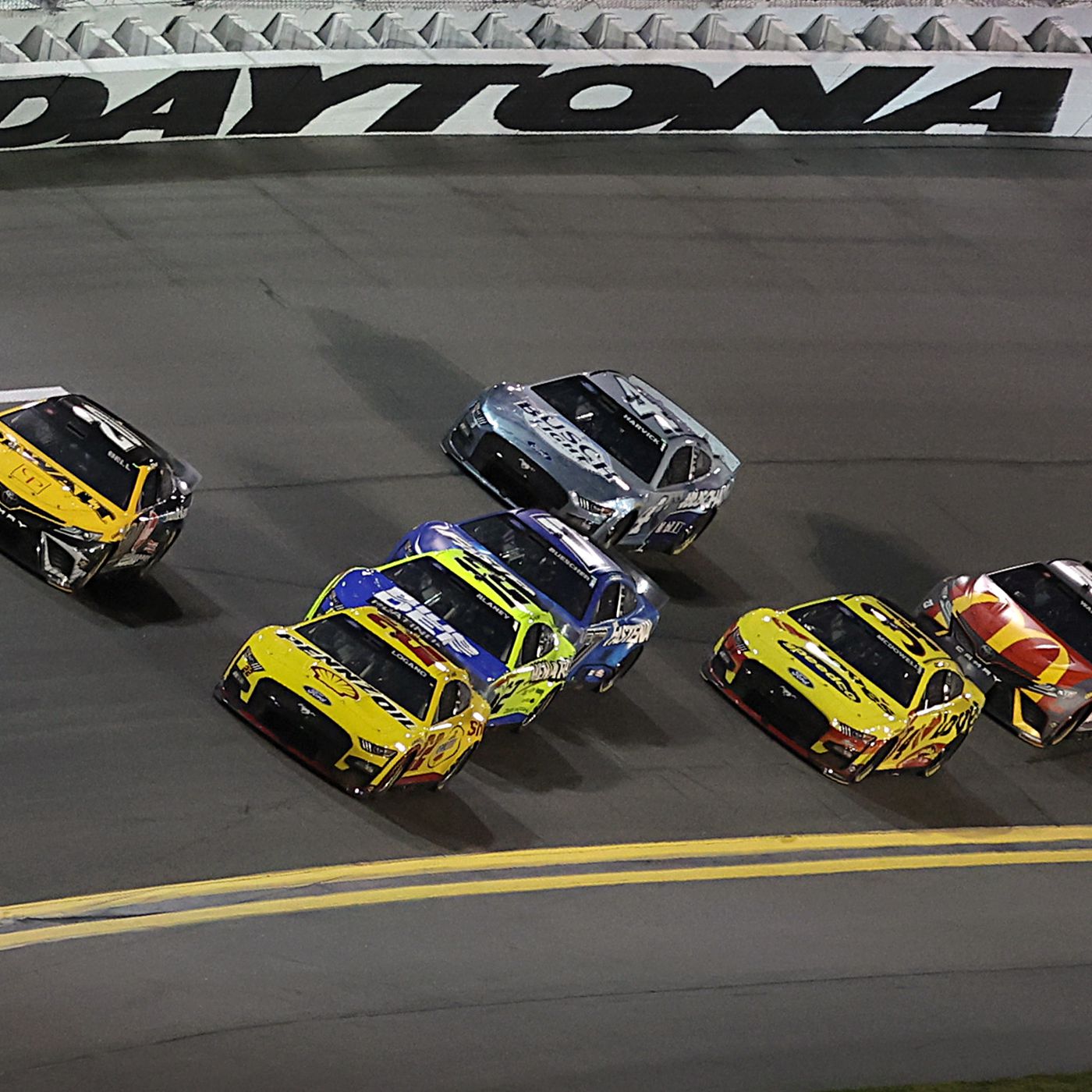 daytona 500 start time central time zone