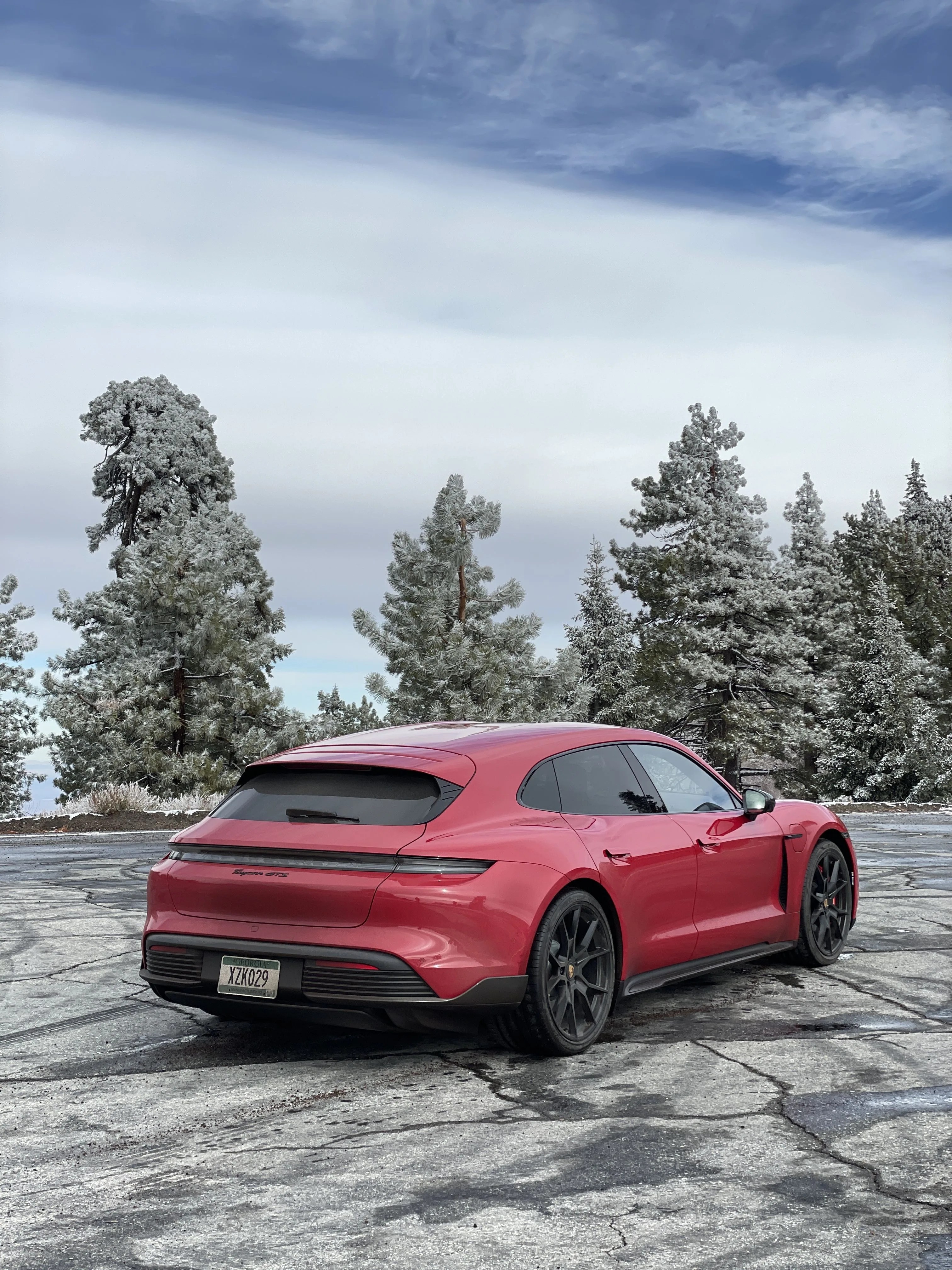 2022 porsche taycan wagon