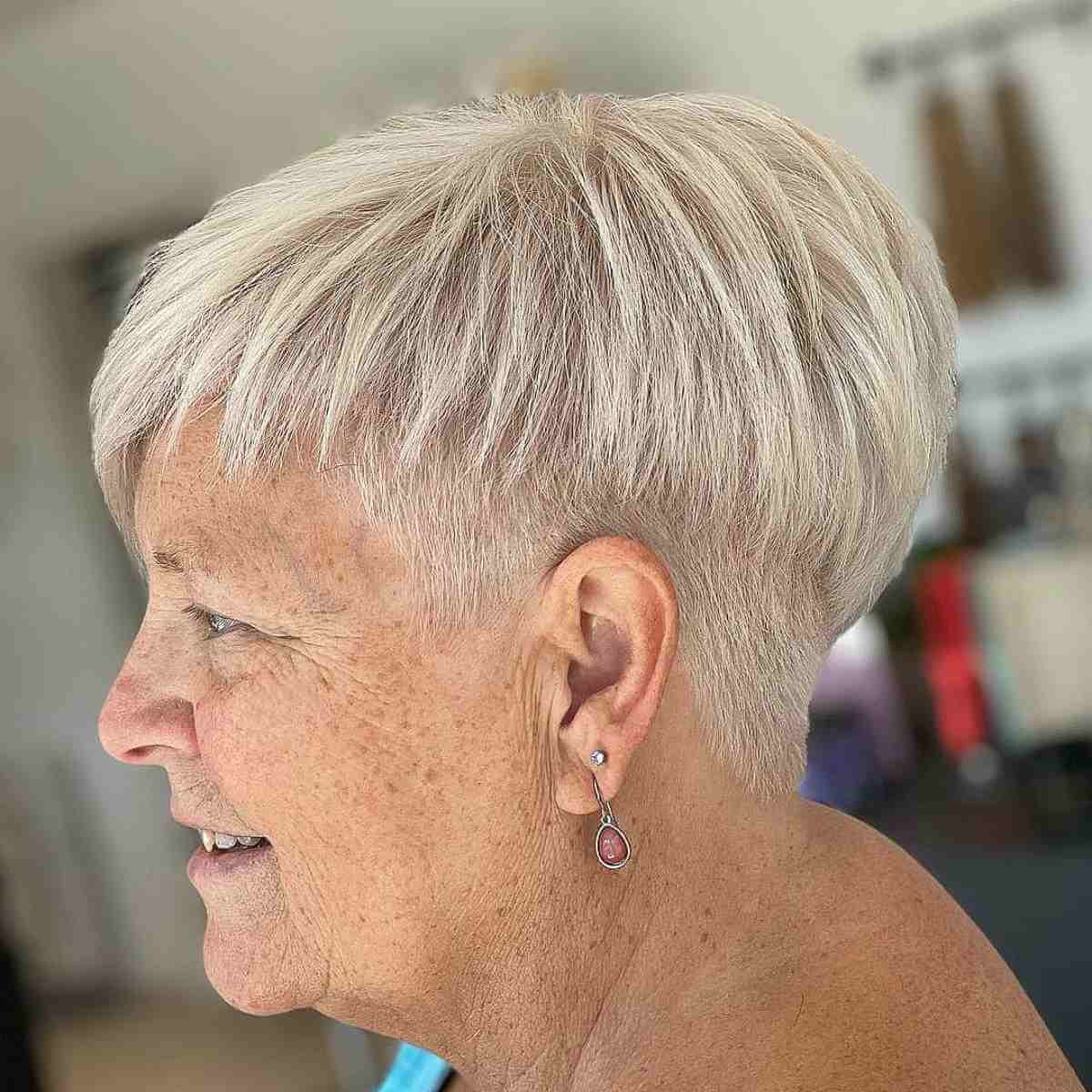 cropped hairstyles for older women