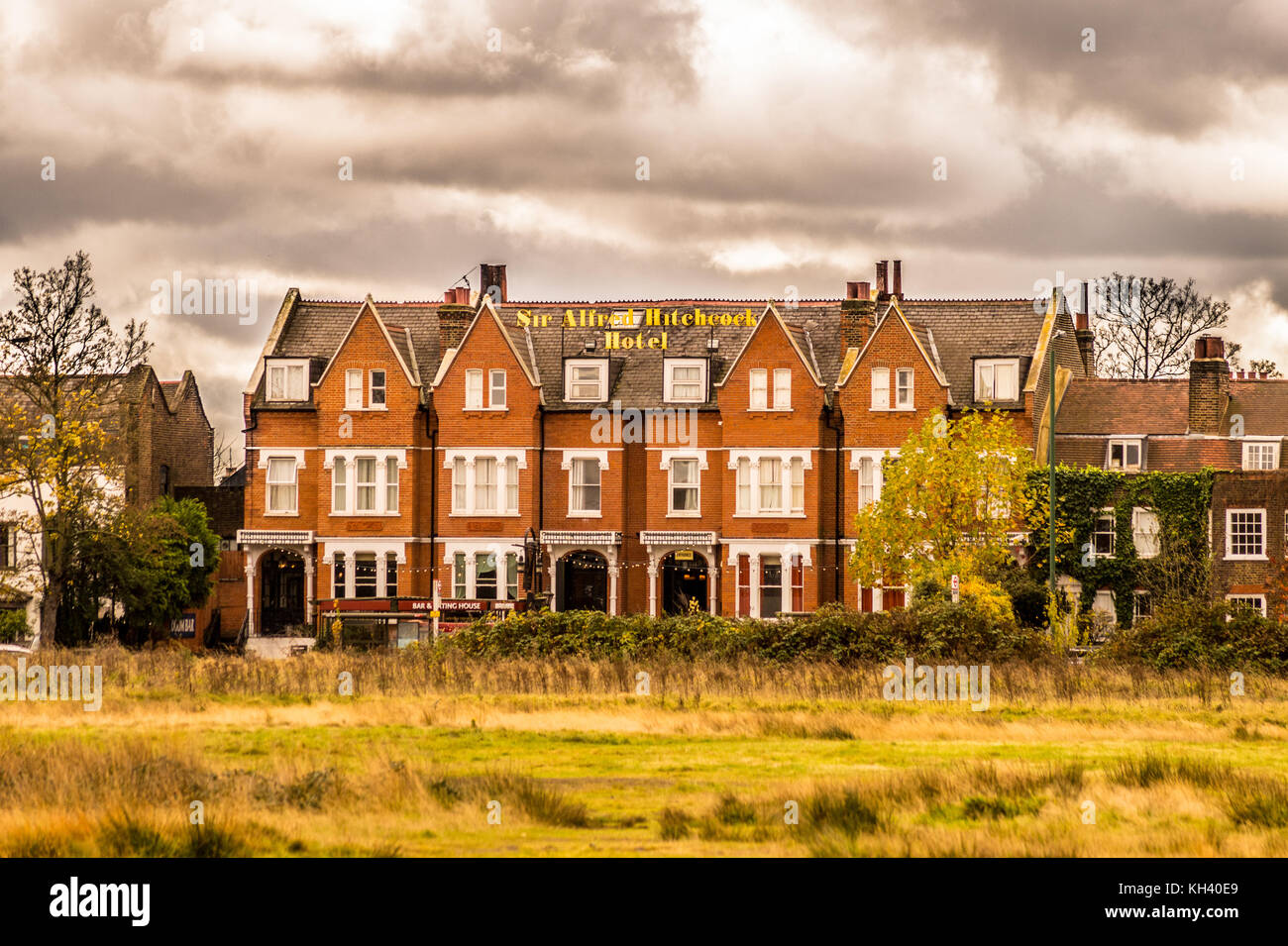 sir alfred hitchcock hotel