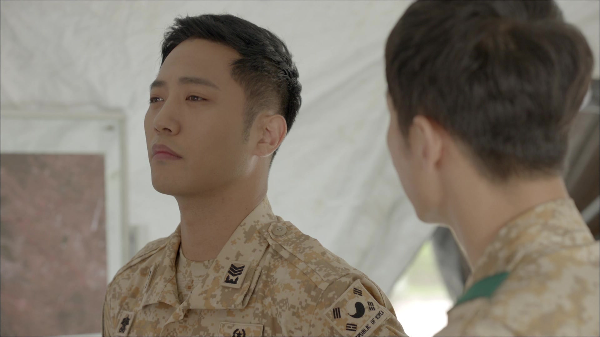 descendants of the sun episode 2