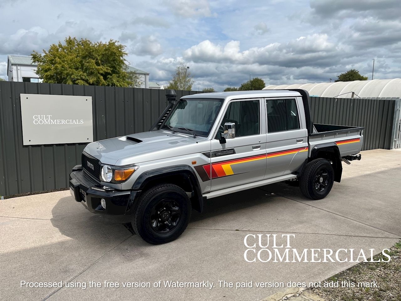 v8 landcruiser ute for sale