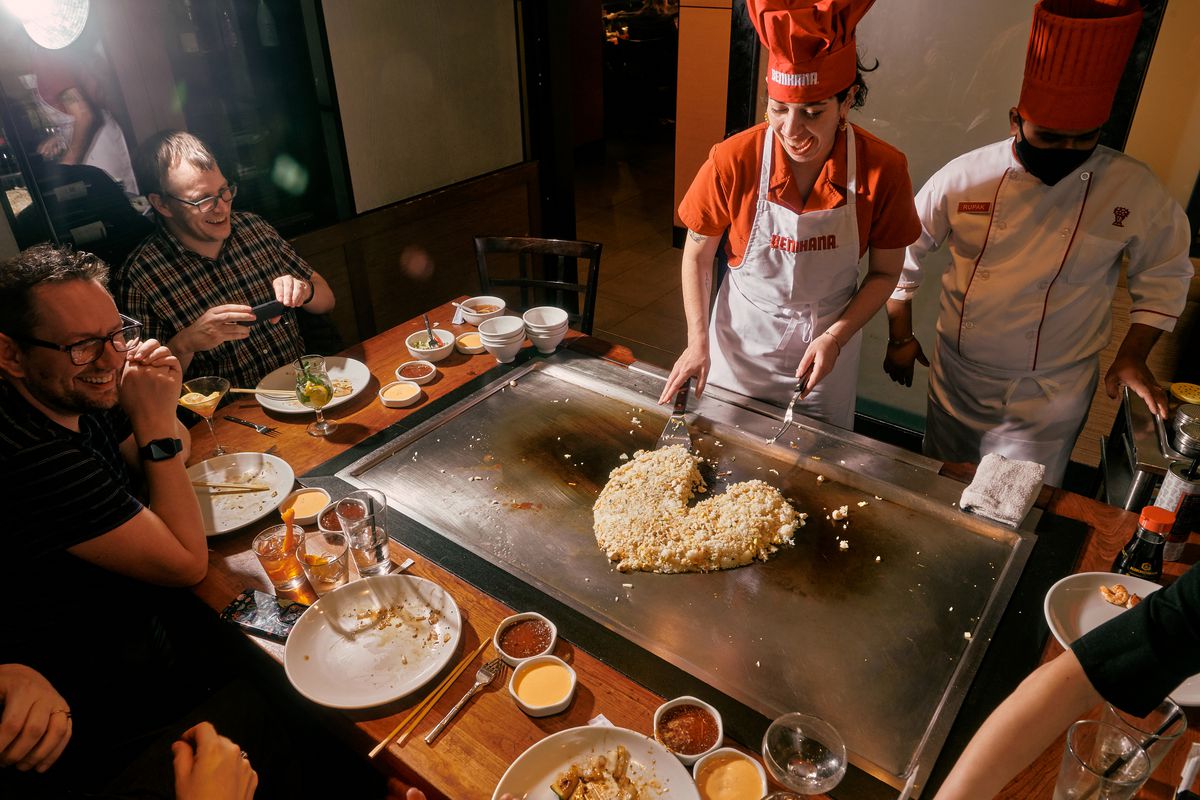 how long do benihana chefs train