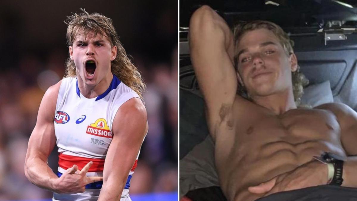 naked afl player