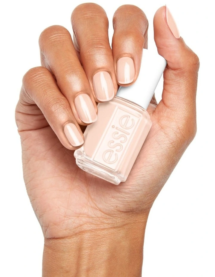 allure by essie