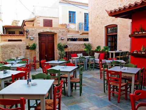 best restaurants aegina