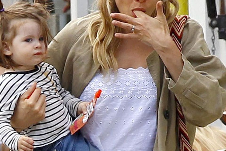 bradley cooper sienna miller daughter