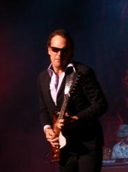 joe bonamassa long hair