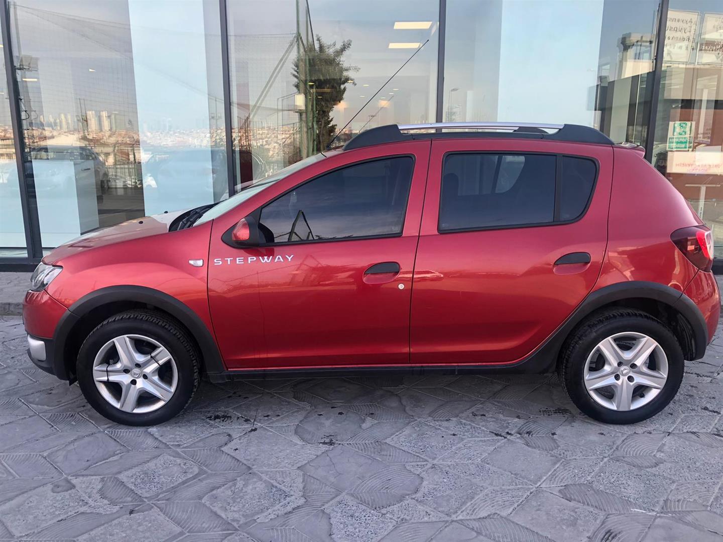 iki el dacia sandero