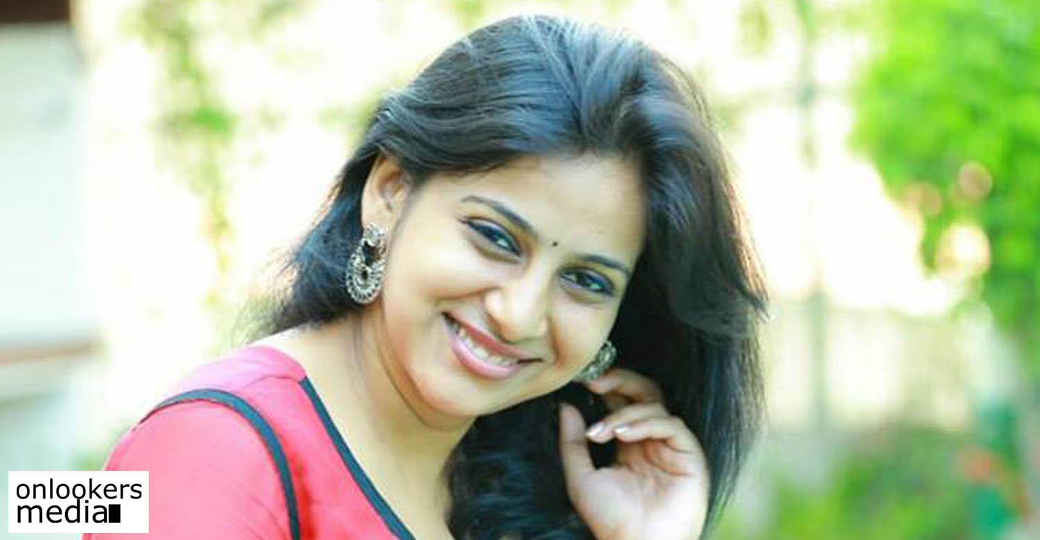 angamaly diaries actress name