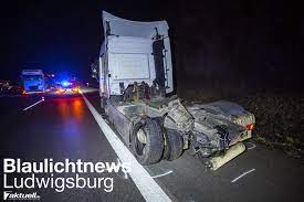 audi rs6 crash 300 km /h