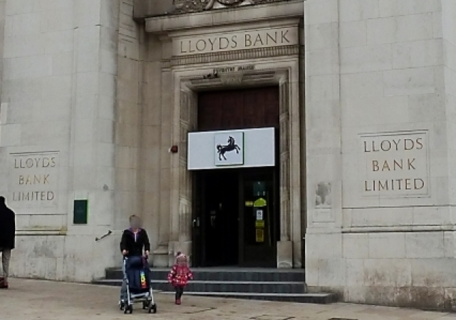 lloyds bank near me