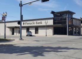 pinnacle bank near me