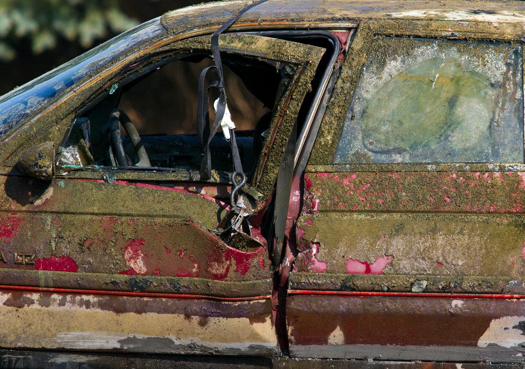 man found in car dead