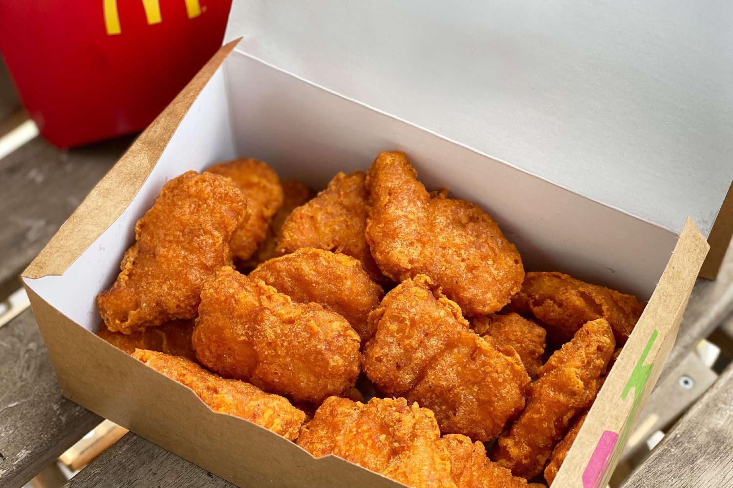 calories for 20 piece chicken mcnuggets