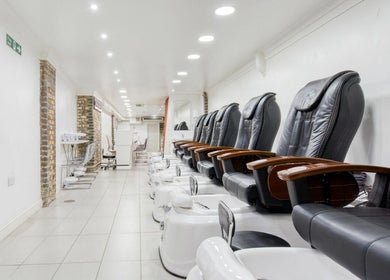 nail salon whitechapel