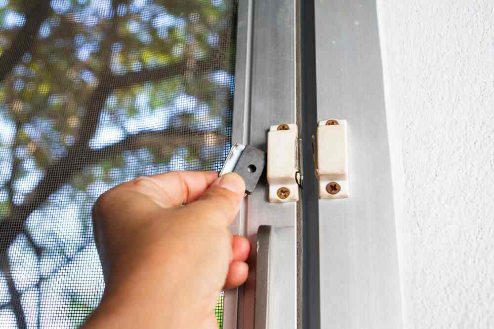 aluminium door repair near me