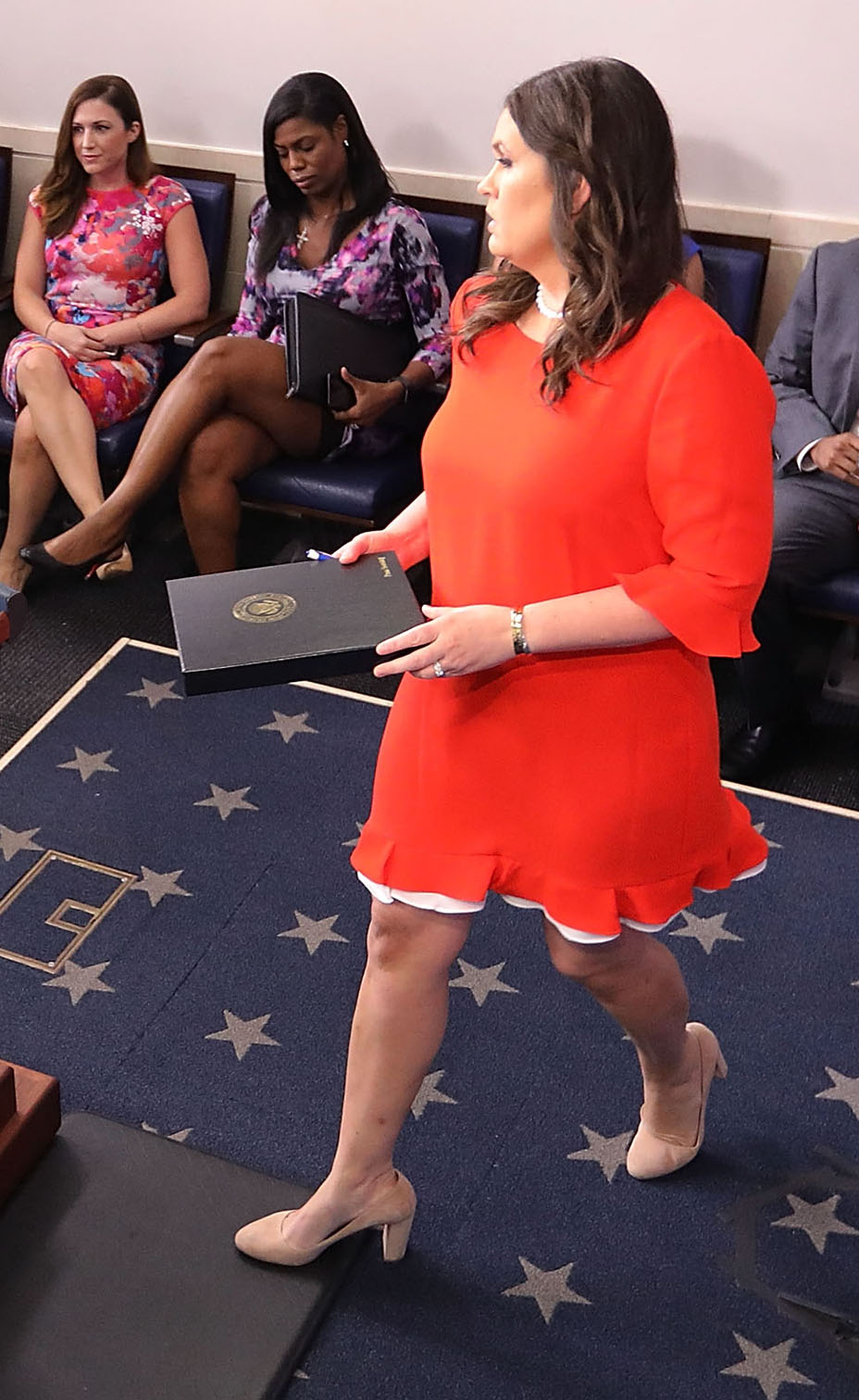 sarah huckabee sanders feet