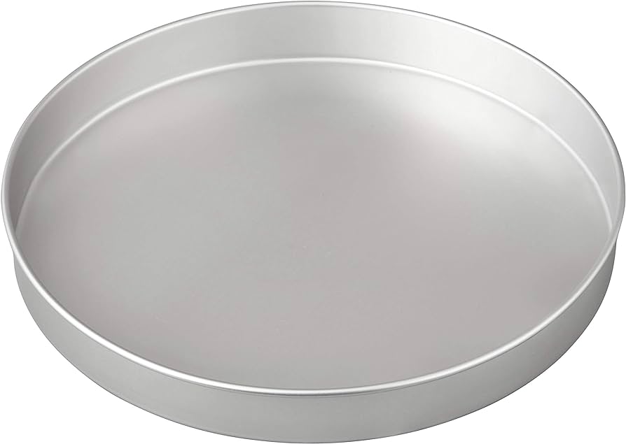 biggest round cake pan