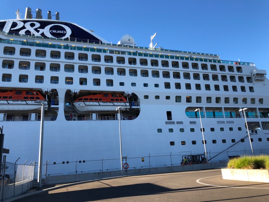 p&o pacific explorer reviews