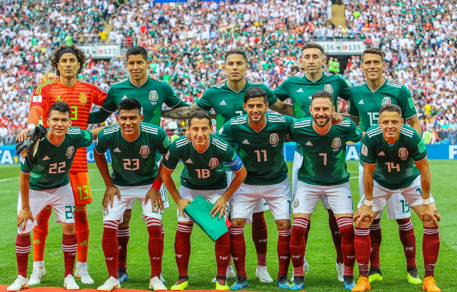 mexico soccer pictures