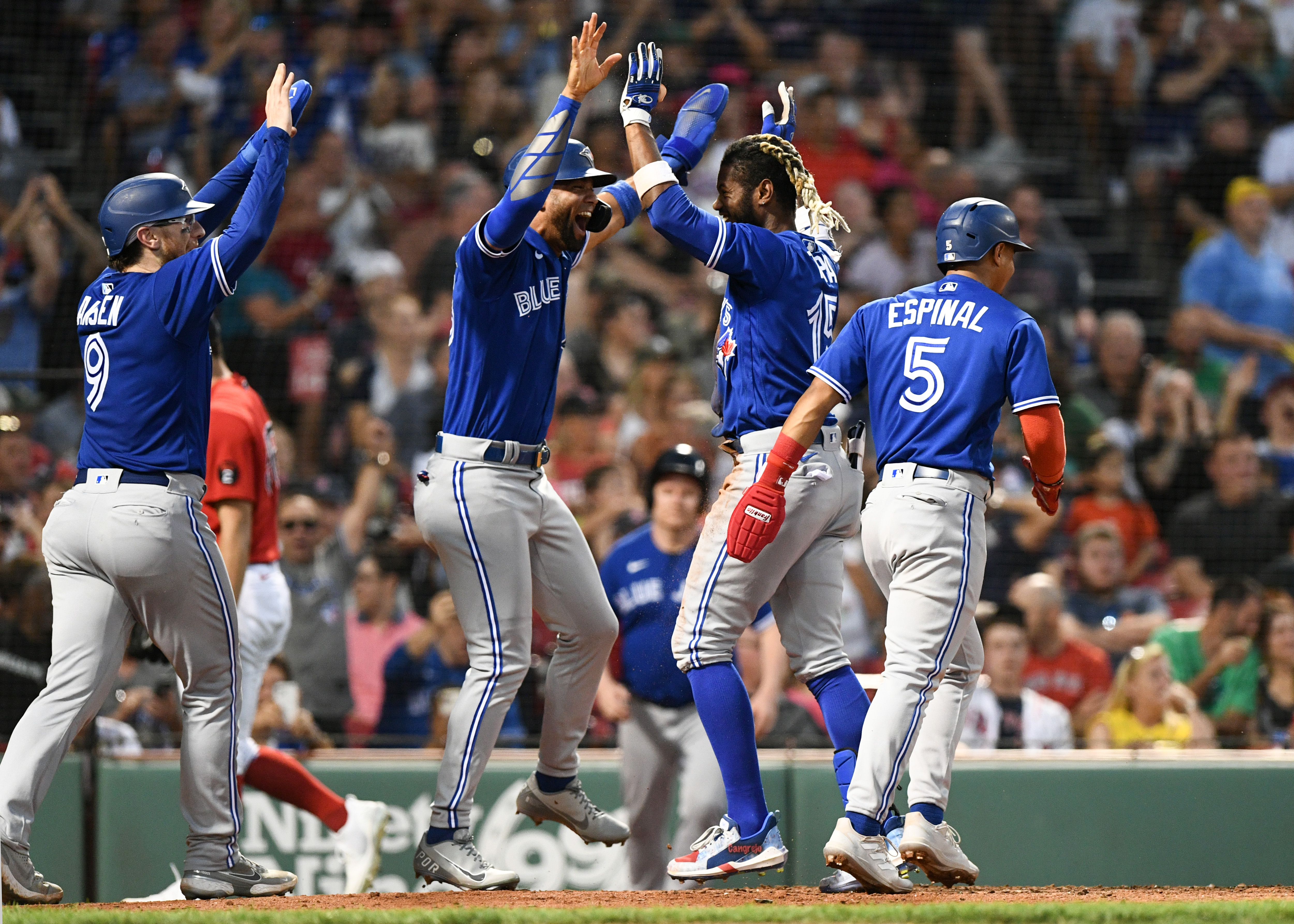 blue jays game score tonight