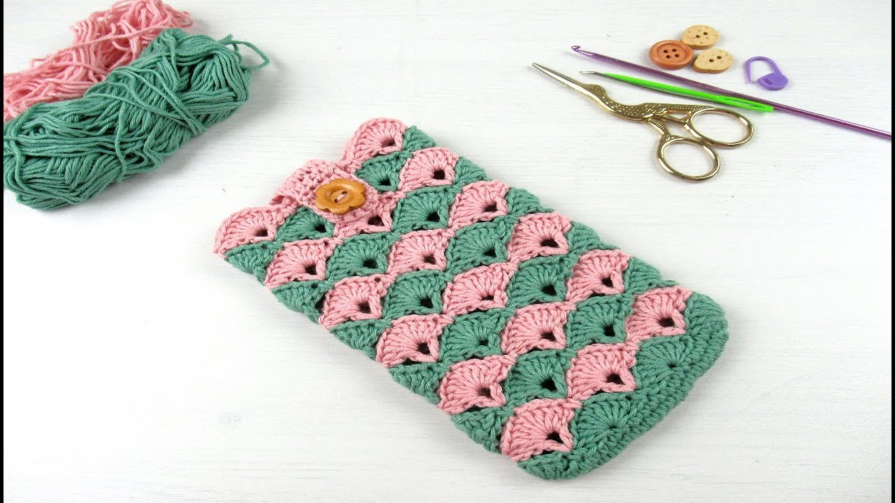 crochet cell phone case