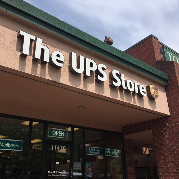 ups store in kirkland