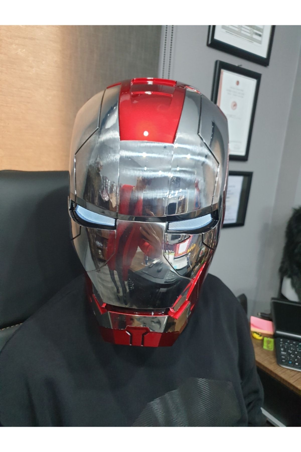 iron man motosiklet kask