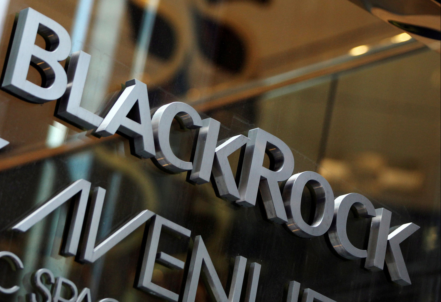 blackrock yield