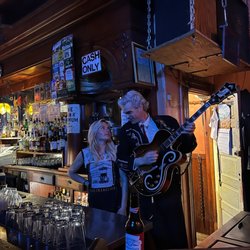 live music bars near me