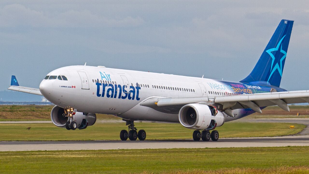 air transat flights