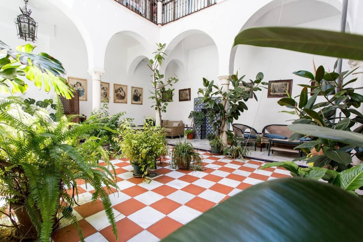 airbnb seville