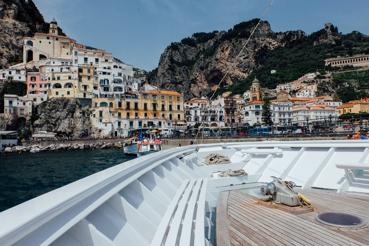 amalfi ferry port