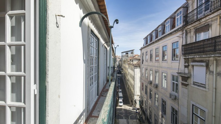 apartments for sale in lisbon portugal