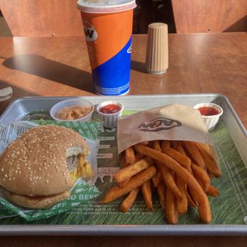 a&w quesnel