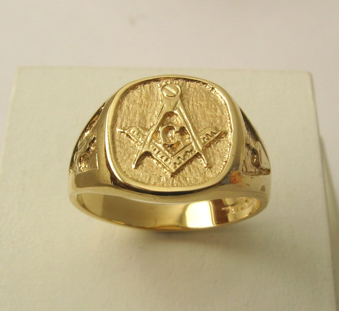 freemason gold ring