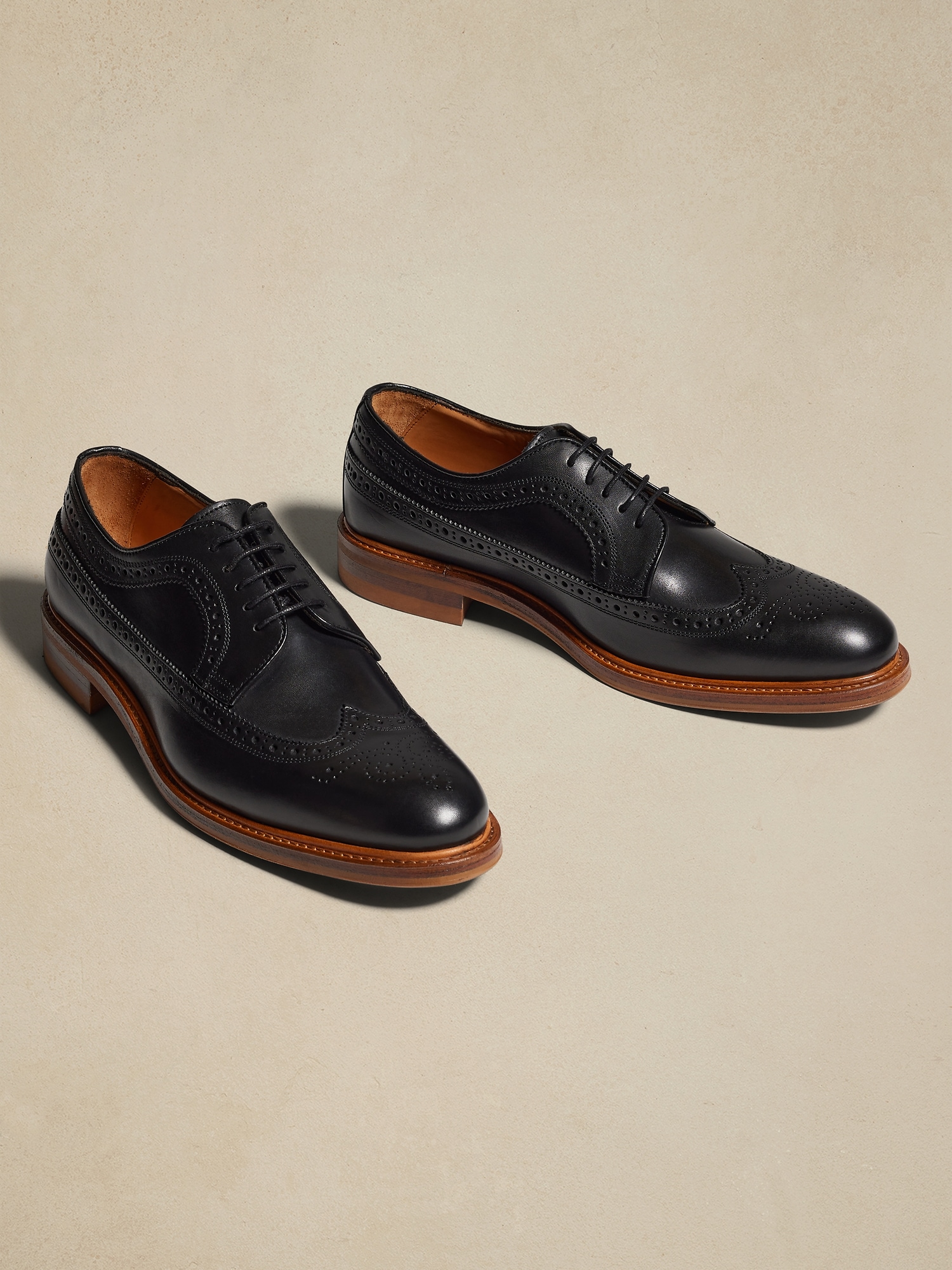 banana republic mens shoes