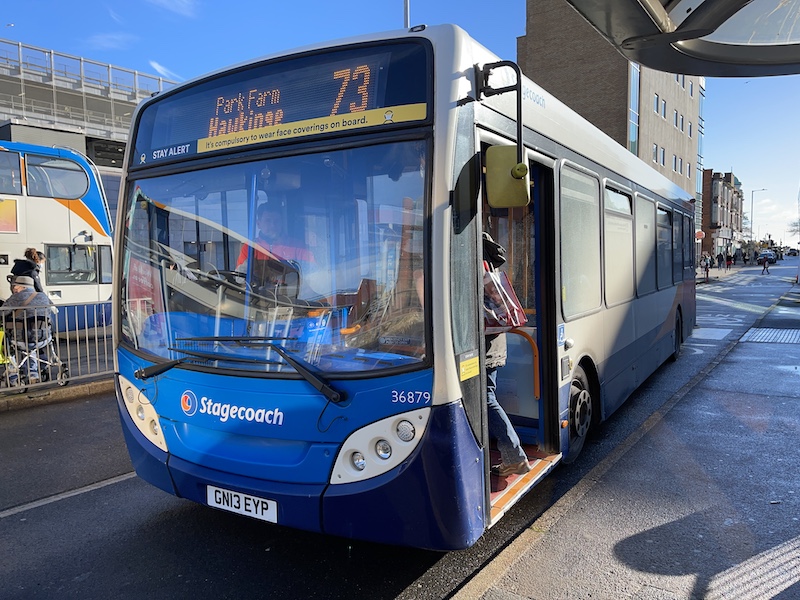 bus hythe to folkestone