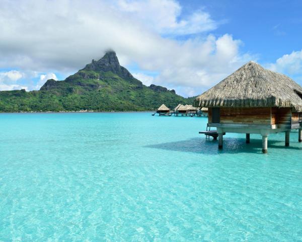 flight to bora bora