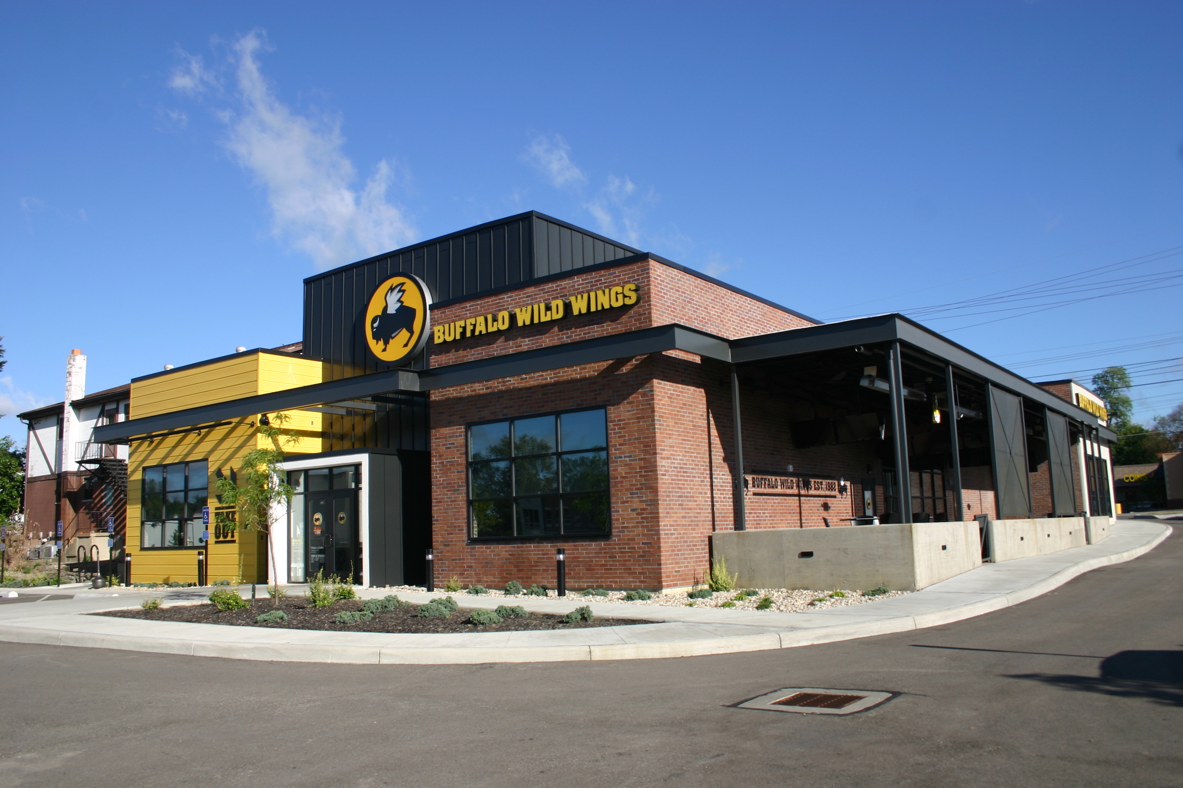 buffalo wild wings saltillo