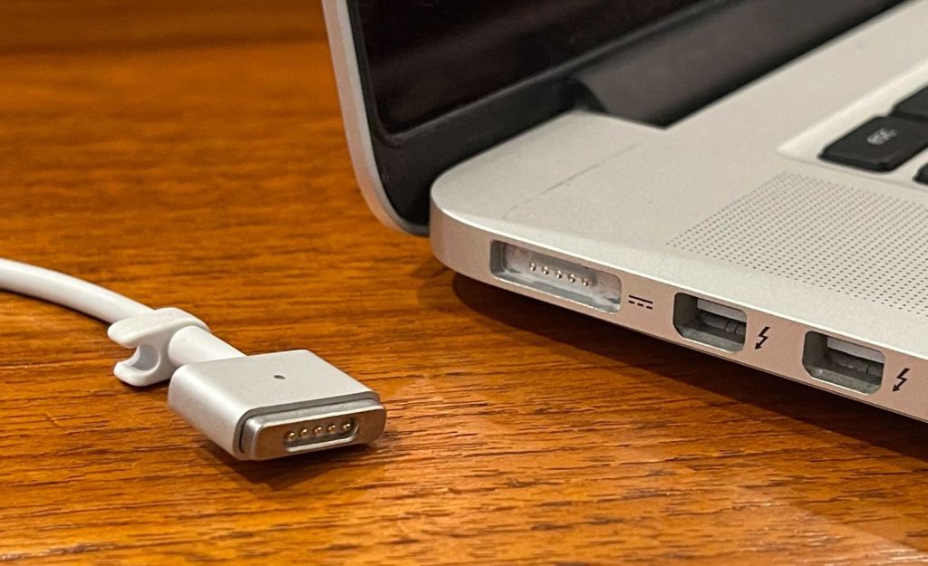 can you charge new macbook pro with usb c